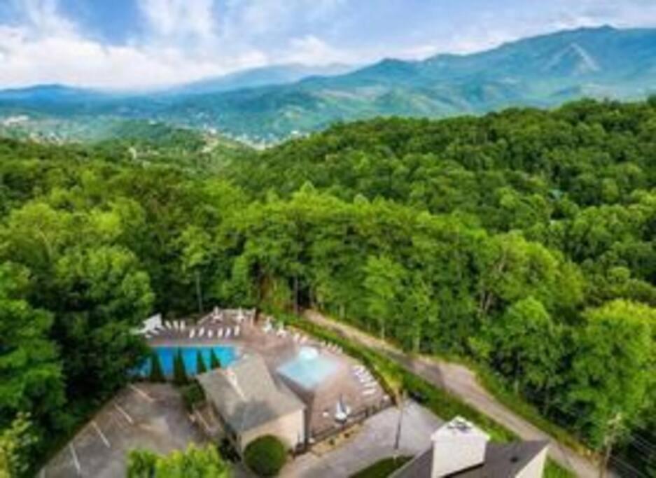 Views & Fireplace - Minutes To Gburg And Ober - Condo ガトリンバーグ エクステリア 写真