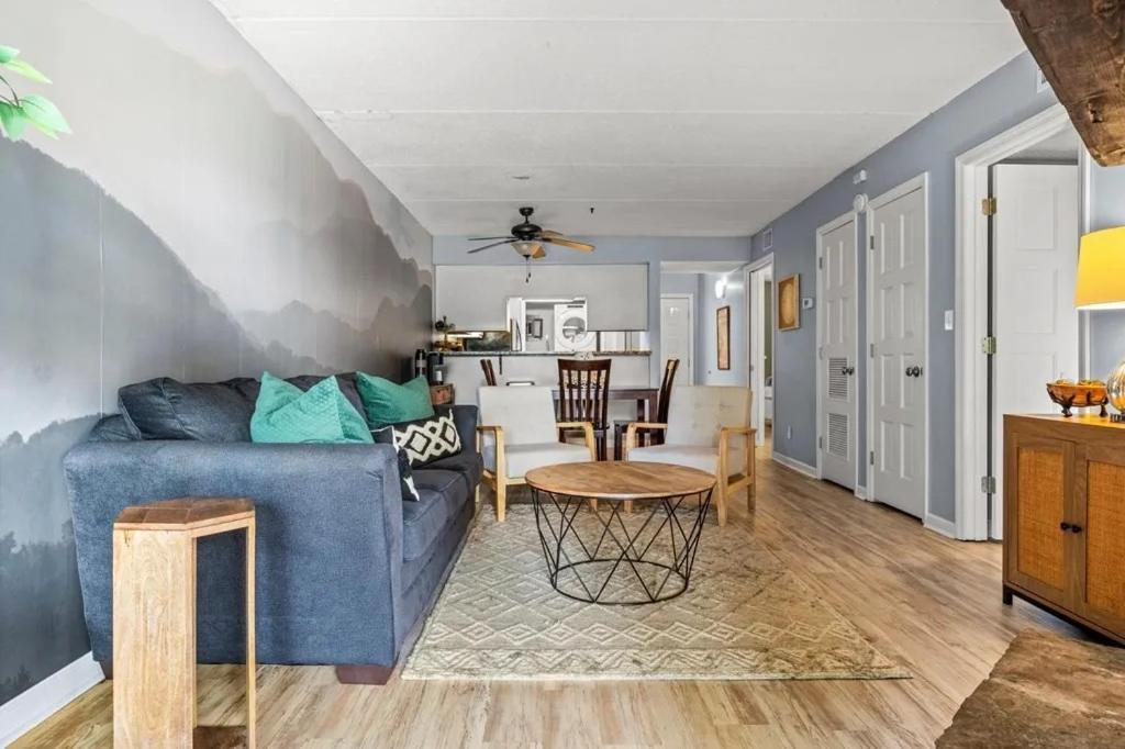 Views & Fireplace - Minutes To Gburg And Ober - Condo ガトリンバーグ エクステリア 写真